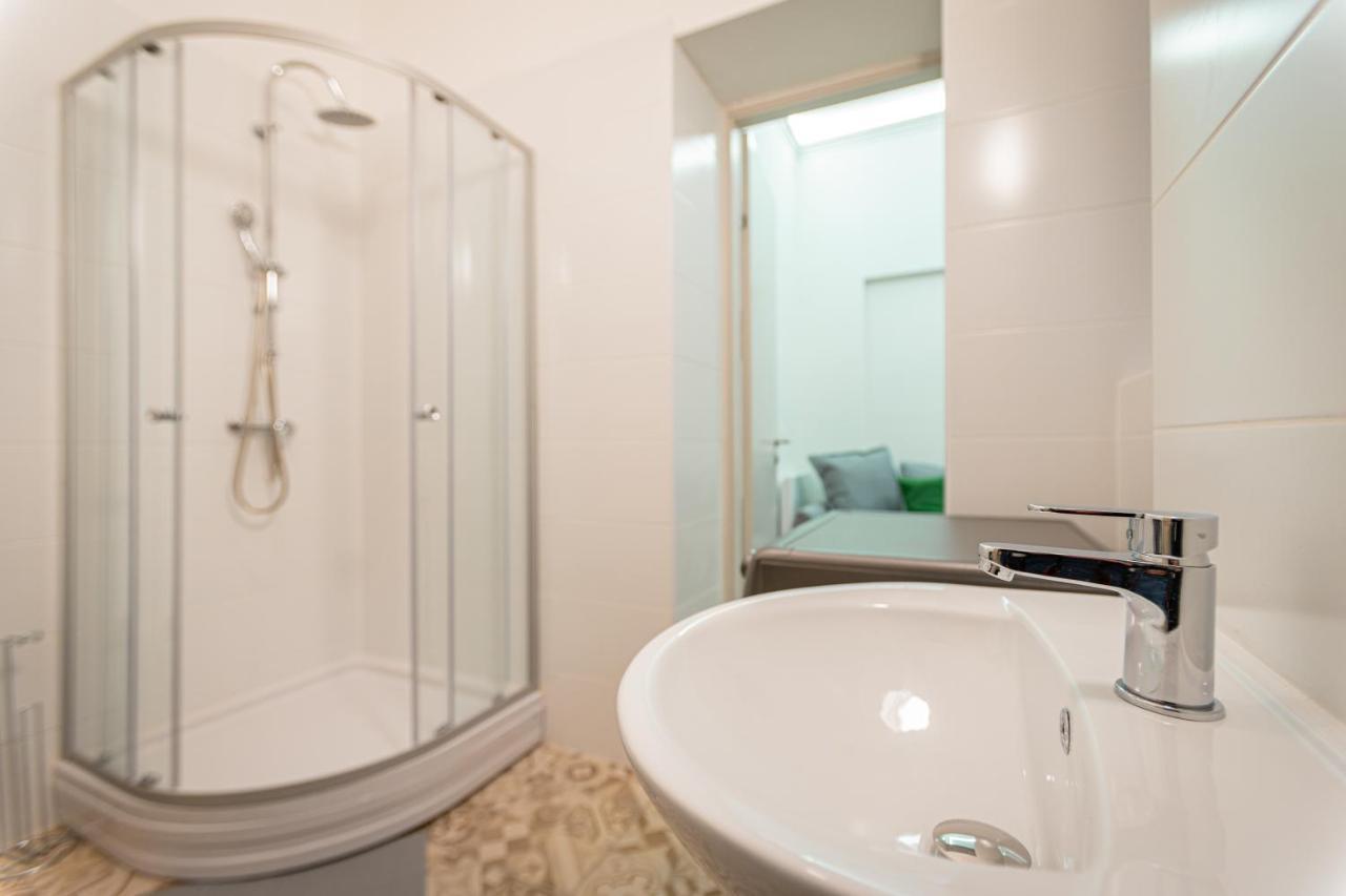 Downtown Studio Flat In Budapest, Mona Екстериор снимка